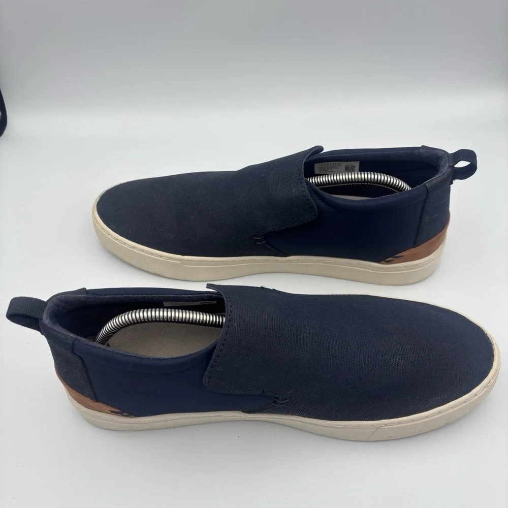 TOMS Travel Lite 2.0 Slip-on Sneaker MenNavy Canvas Casual EUCs Sz 11